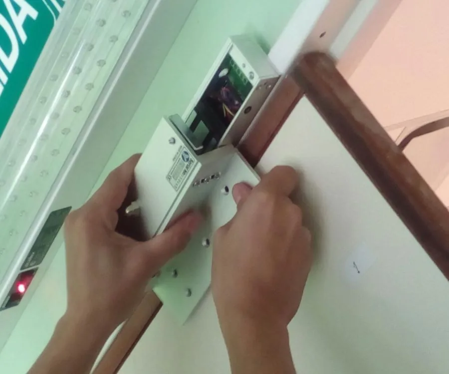 Sistema de control de acceso electrónico